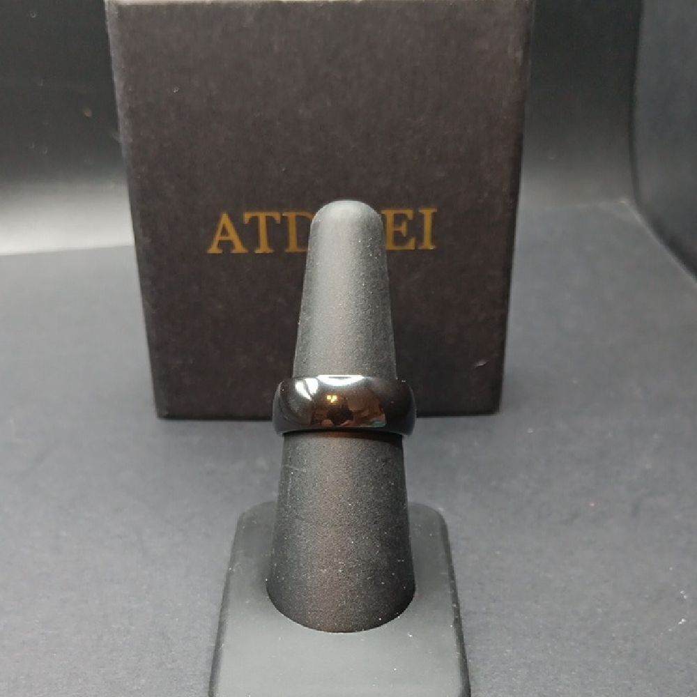 Atdmei Black Glossy Mens Ring 10mm Size 6.5 New With‎ Box
